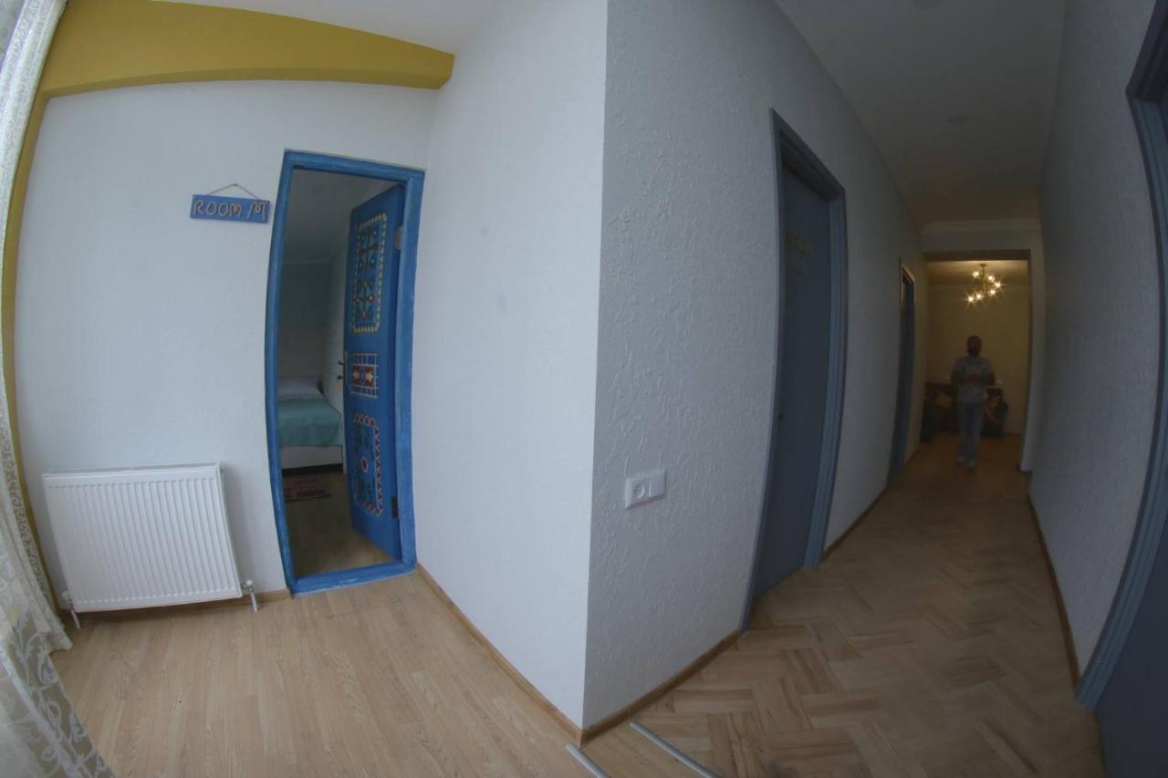 Hostel Nomad Tbilisi Exterior photo